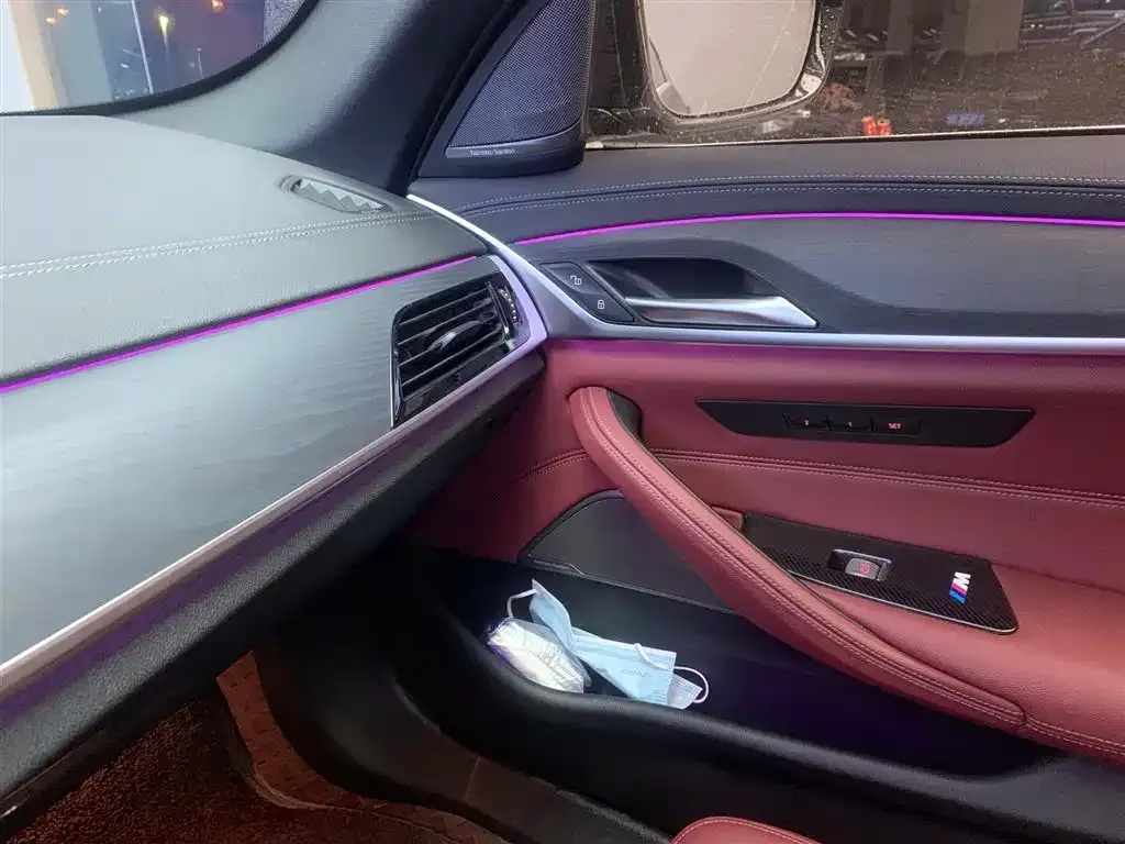 BMW 5 Series 2023 из CN, фото 9