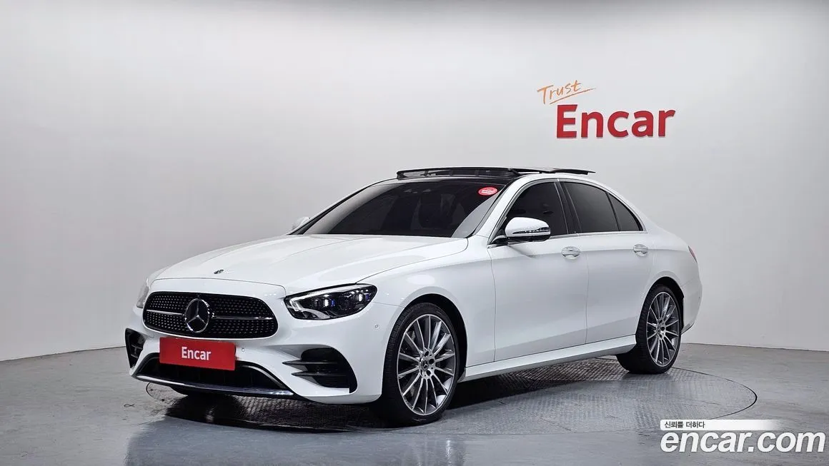 Mercedes-Benz E-Class — фото 1