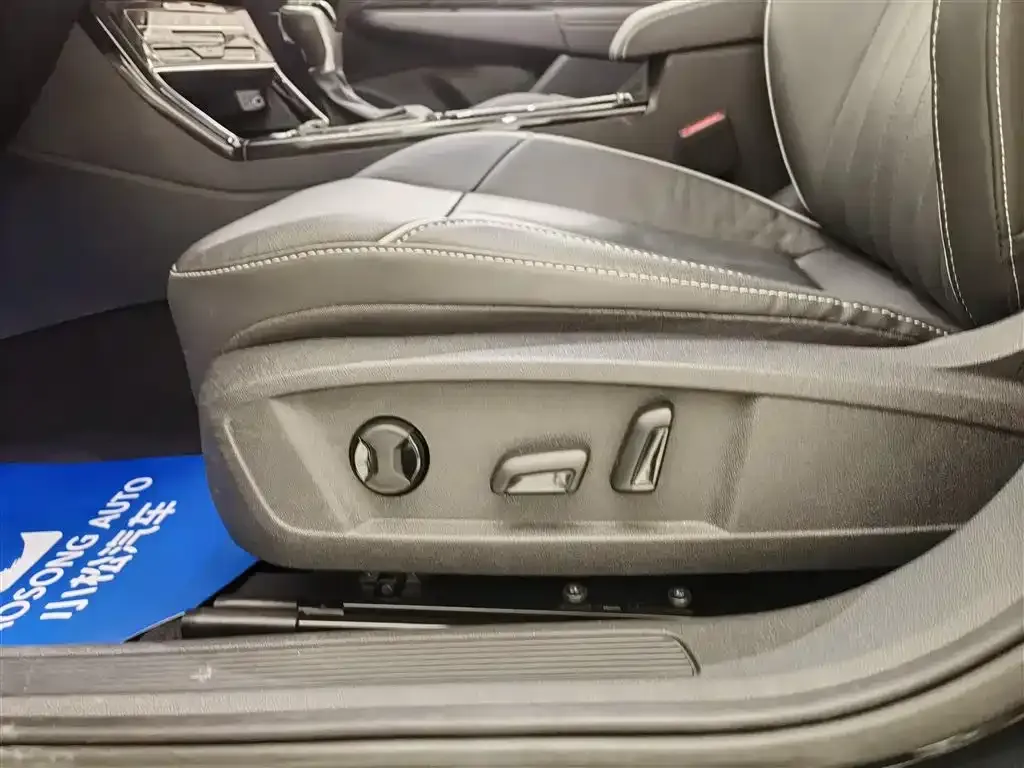 Volkswagen Passat New Energy 2022 из CN, фото 2