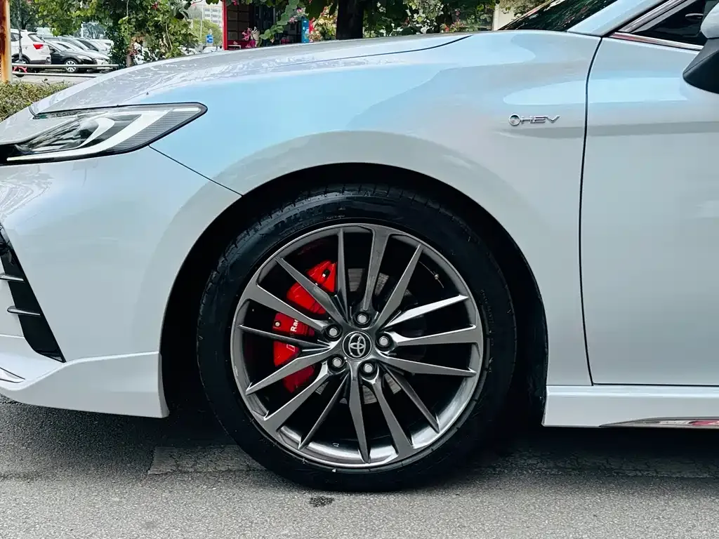 Toyota Camry 2024 из CN, фото 3