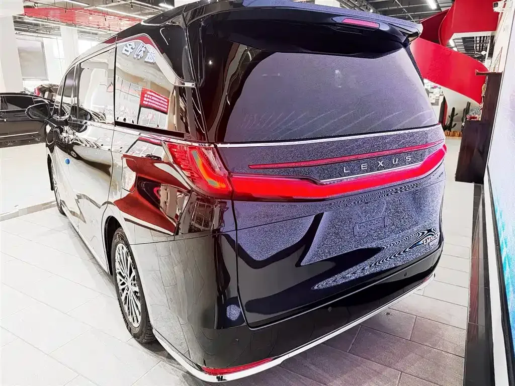 Lexus LM 2024 из CN, фото 7