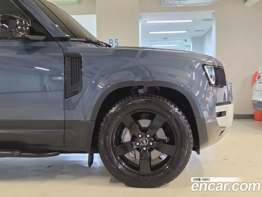 Land Rover Defender 2023 из KR, фото 3