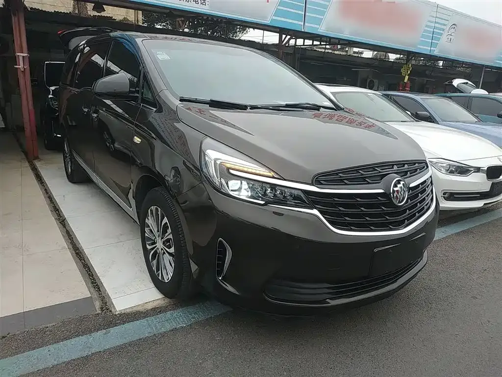 Buick GL8 2022 из CN, фото 10