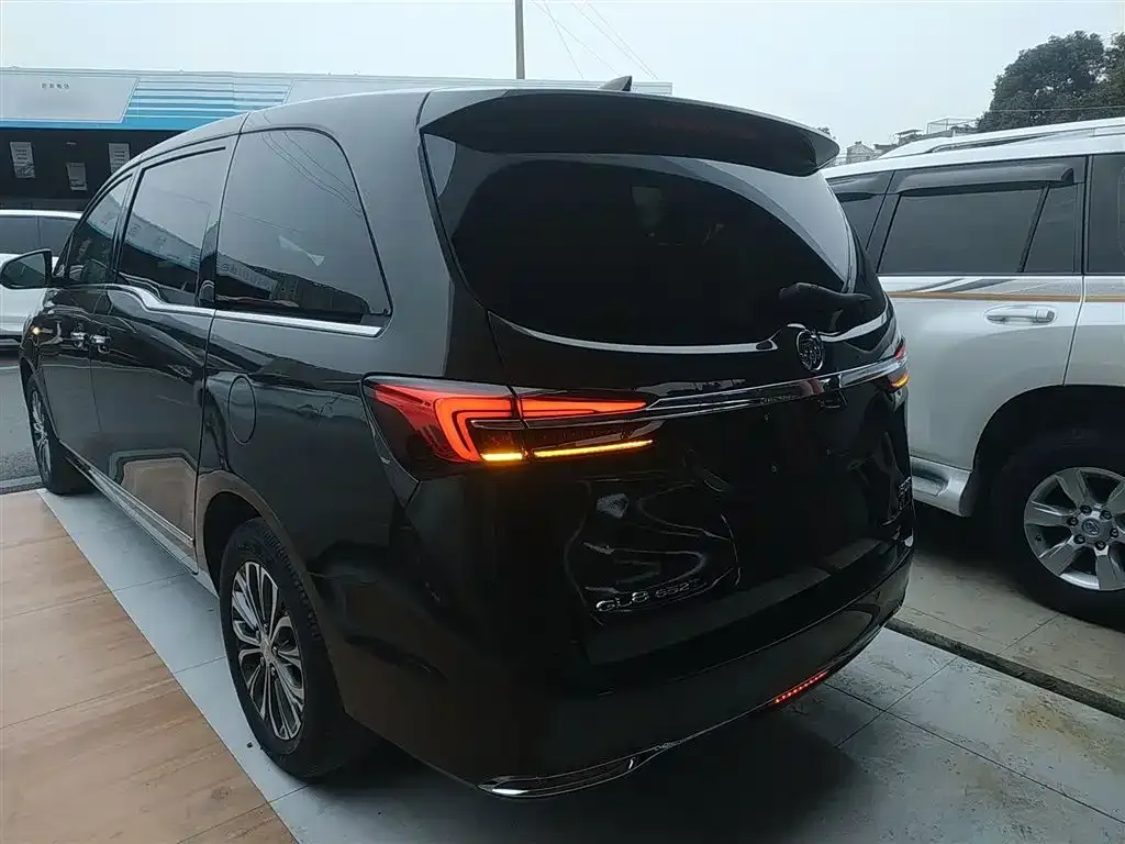 Buick GL8 2022 из CN, фото 4