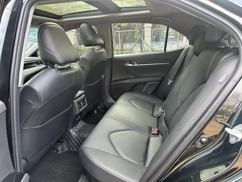 Toyota Camry 2022 из CN, фото 7