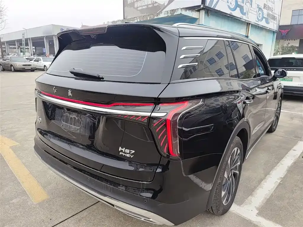 Hongqi HS7 PHEV — фото 4