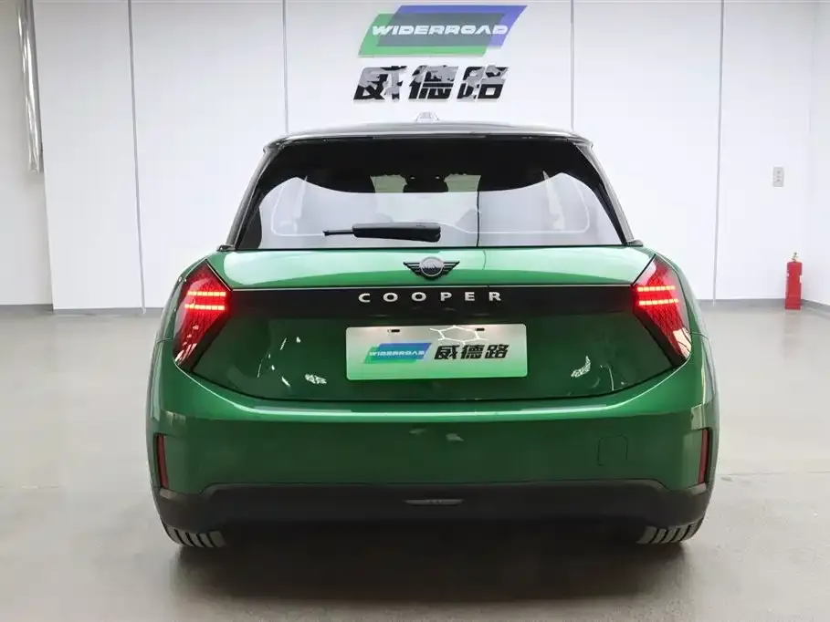 MINI Cooper EV 2024 из CN, фото 6