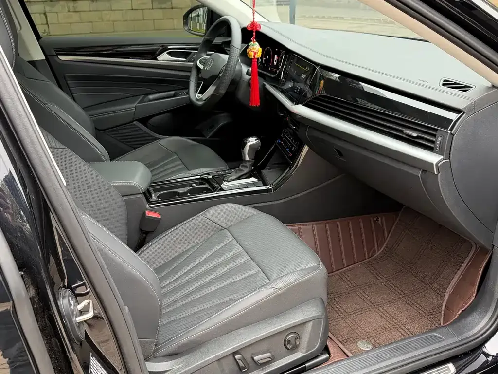 Volkswagen Passat — фото 6