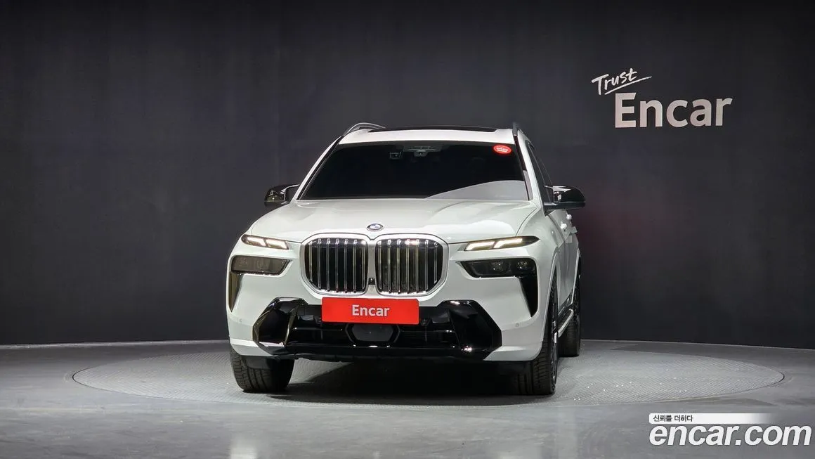 BMW X7 — фото 4