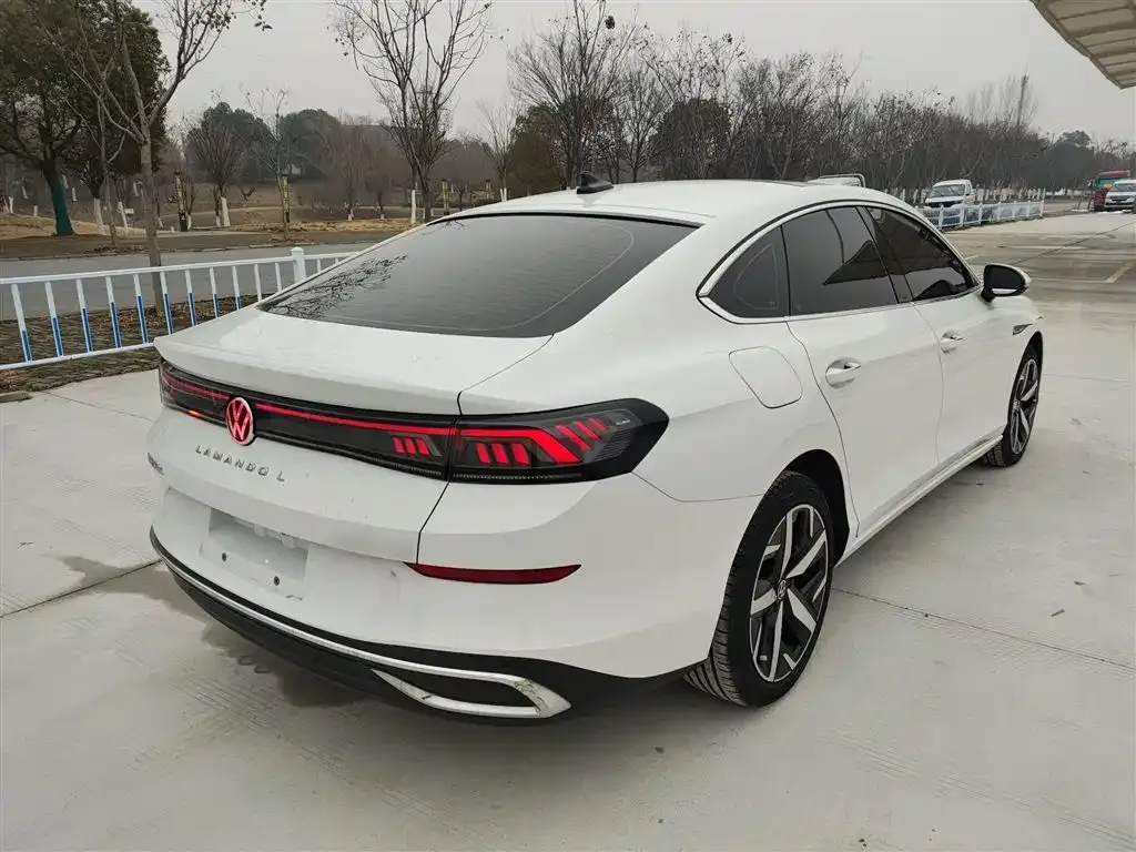 Volkswagen Lamando 2024 из CN, фото 10