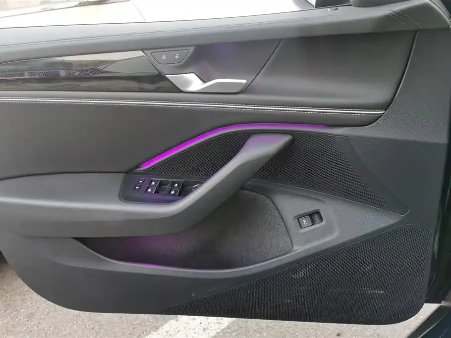 Volkswagen Magotan 2025 из CN, фото 4