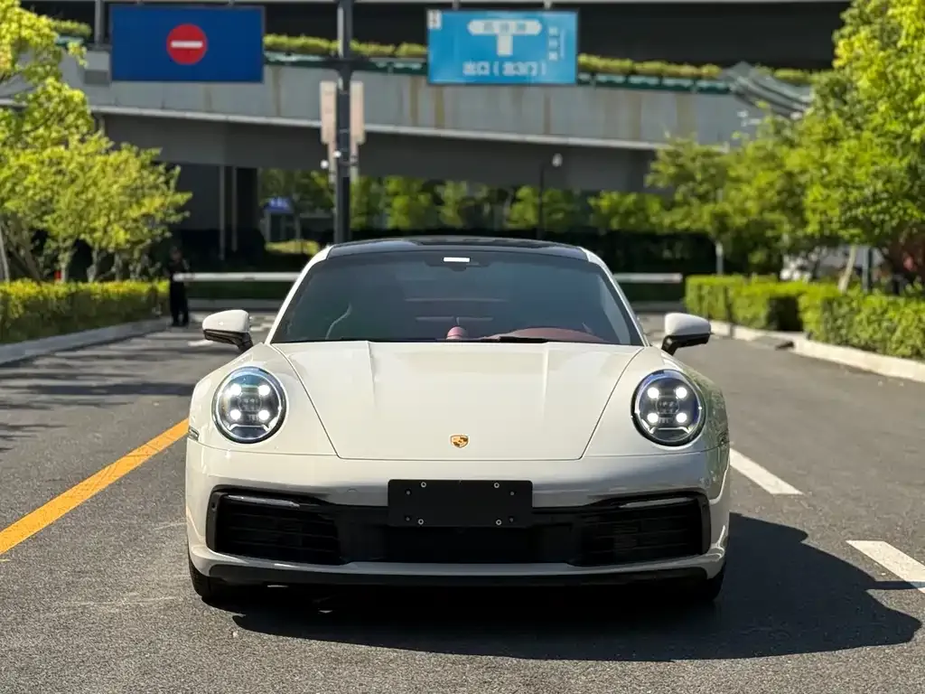 Porsche 911 2025 из CN, фото 2