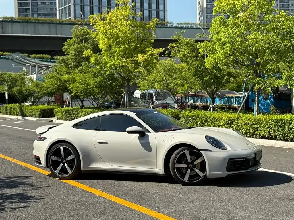 Porsche 911 2025 из CN, фото 9