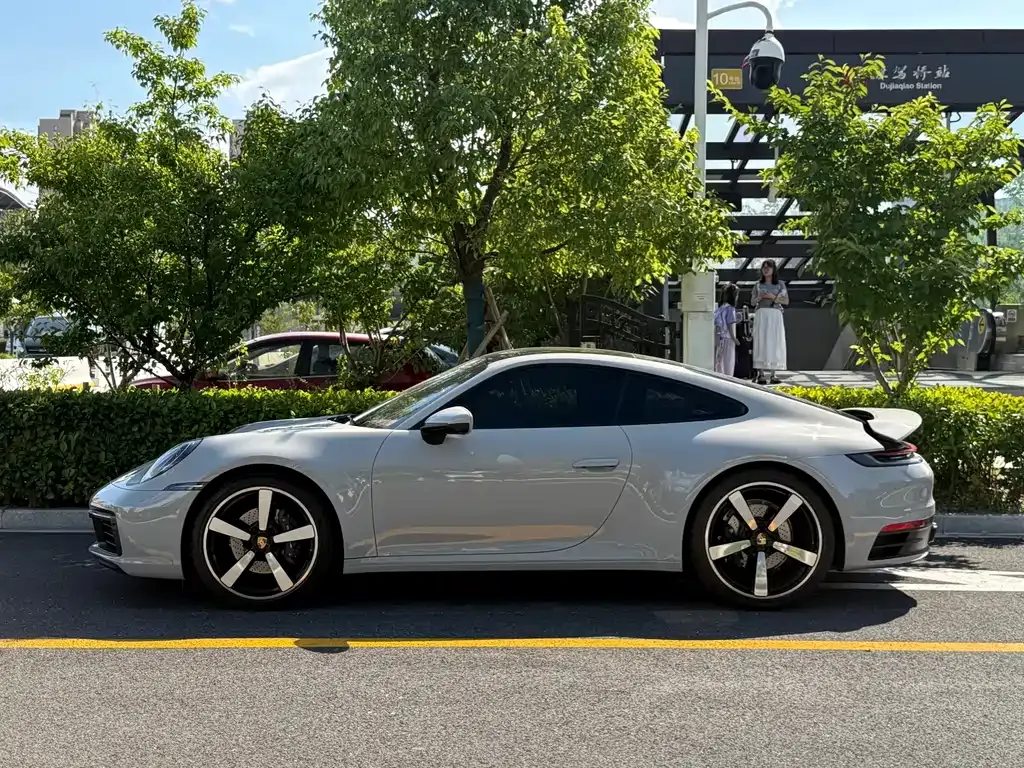 Porsche 911 2025 из CN, фото 10