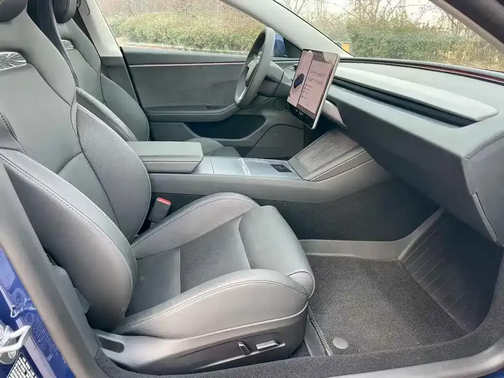 Tesla Model 3 2025 из CN, фото 8