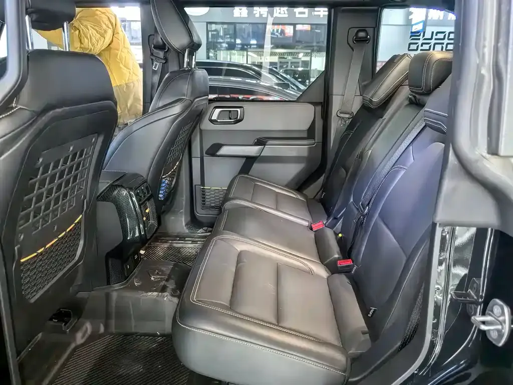 Ford Bronco 2025 из CN, фото 6