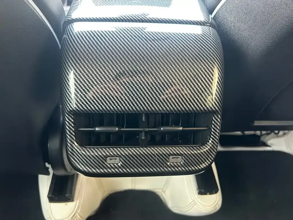 Tesla Model Y 2023 из CN, фото 6