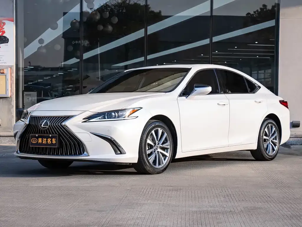 Lexus ES 2021 из CN, фото 1