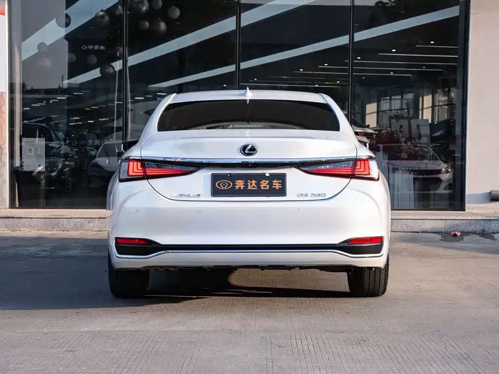 Lexus ES 2021 из CN, фото 8