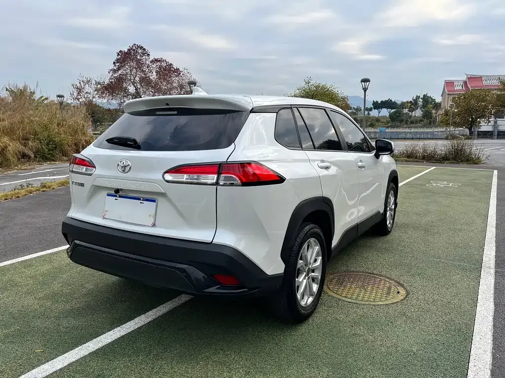 Toyota Frontlander 2022 из CN, фото 3
