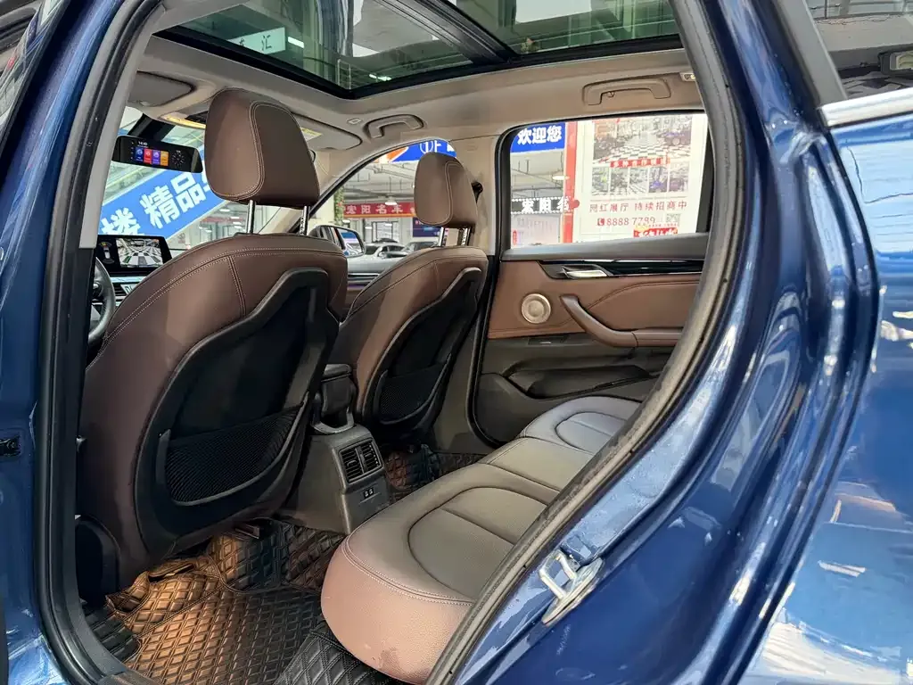BMW X1 2021 из CN, фото 9