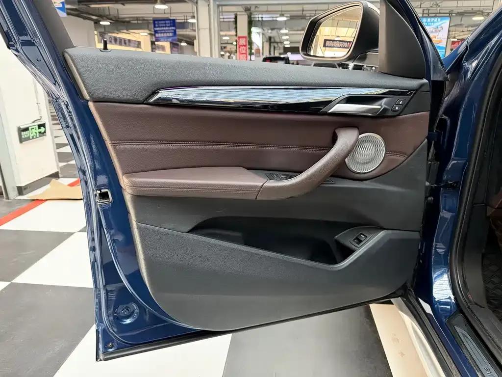 BMW X1 2021 из CN, фото 2