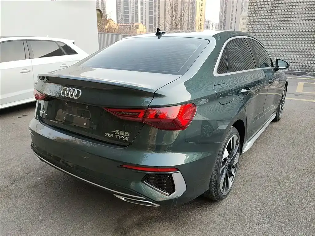 Audi A3 2023 из CN, фото 4