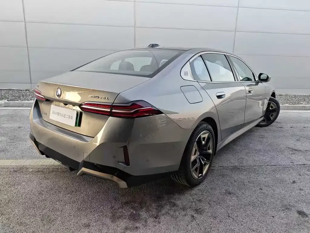 BMW i5 2025 из CN, фото 10
