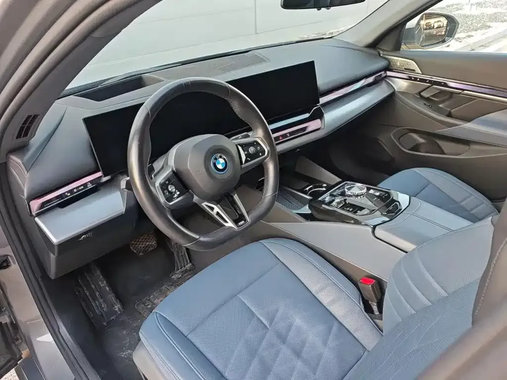 BMW i5 2025 из CN, фото 4