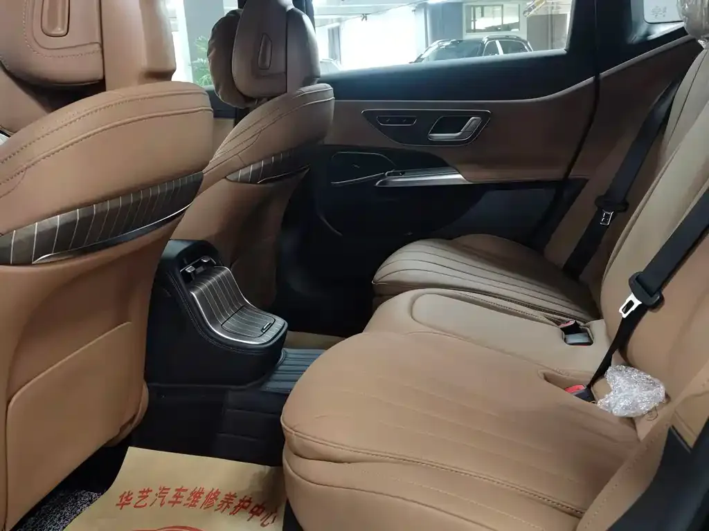 Mercedes-Benz E-Class 2026 из CN, фото 2