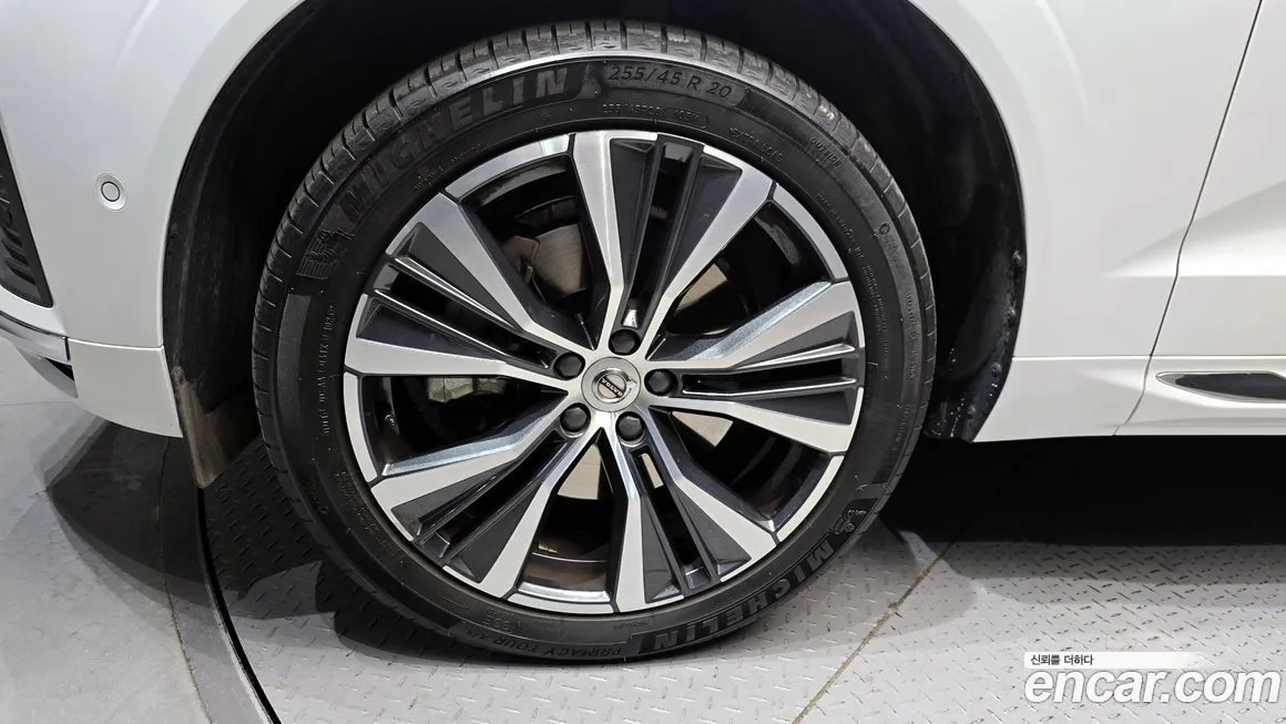 Volvo XC60 2022 из KR, фото 8