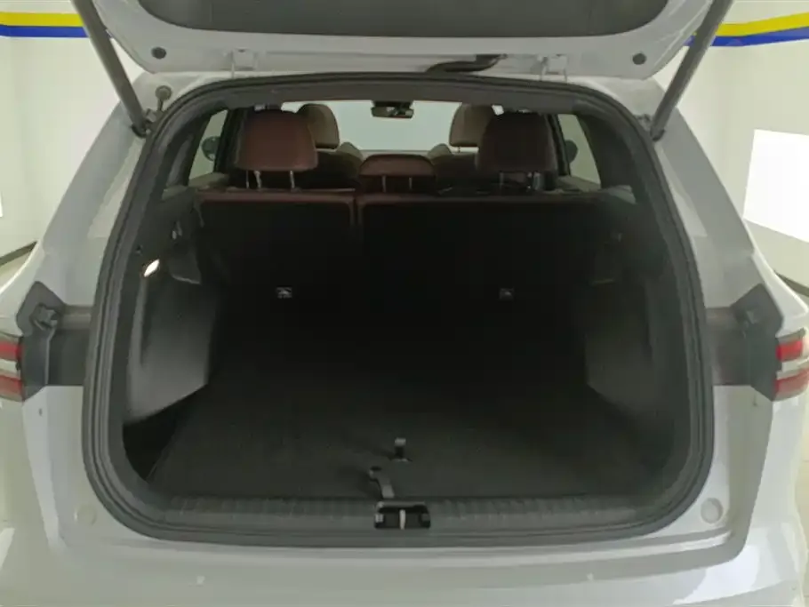 Geely Xingyue L — фото 2