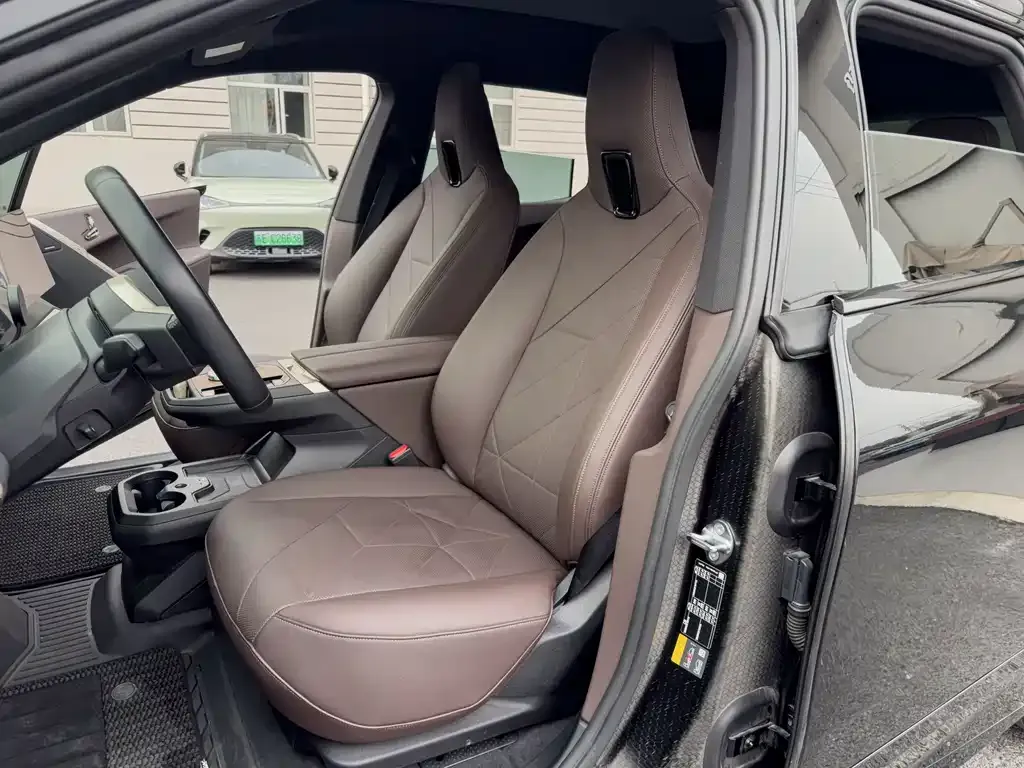 BMW iX 2023 из CN, фото 2