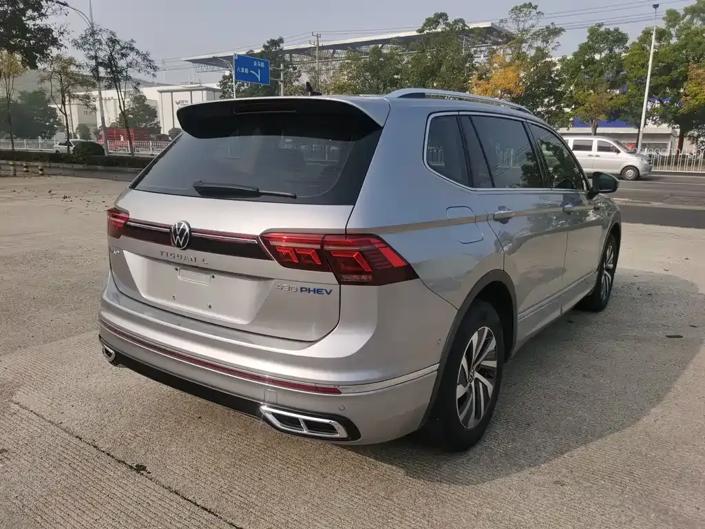 Volkswagen Tiguan L New Energy — фото 10
