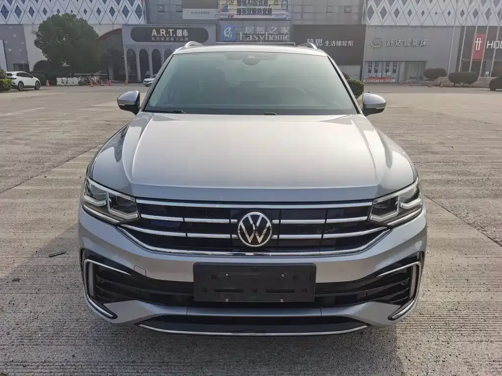 Volkswagen Tiguan L New Energy — фото 4
