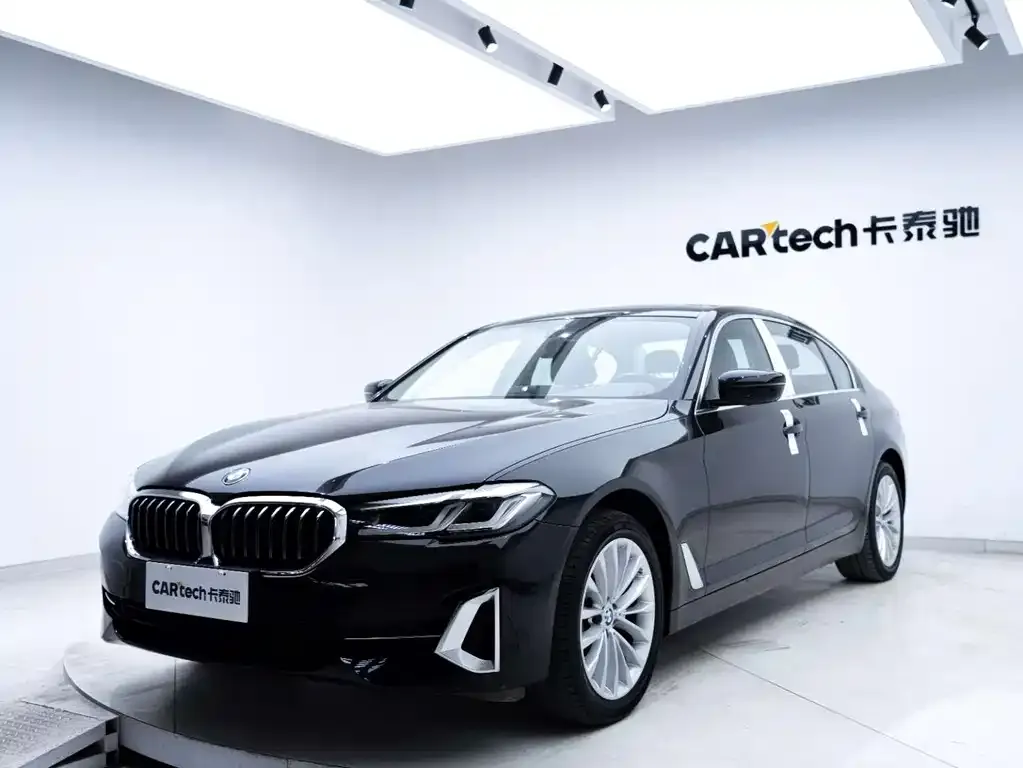 BMW 5 Series — фото 10