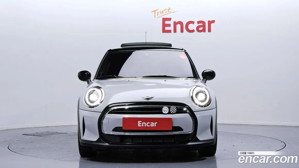 Mini Cooper 2022 из KR, фото 2