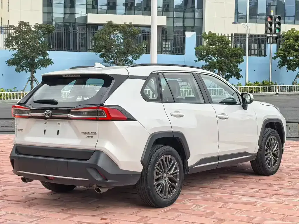 Toyota Wildlander 2023 из CN, фото 7