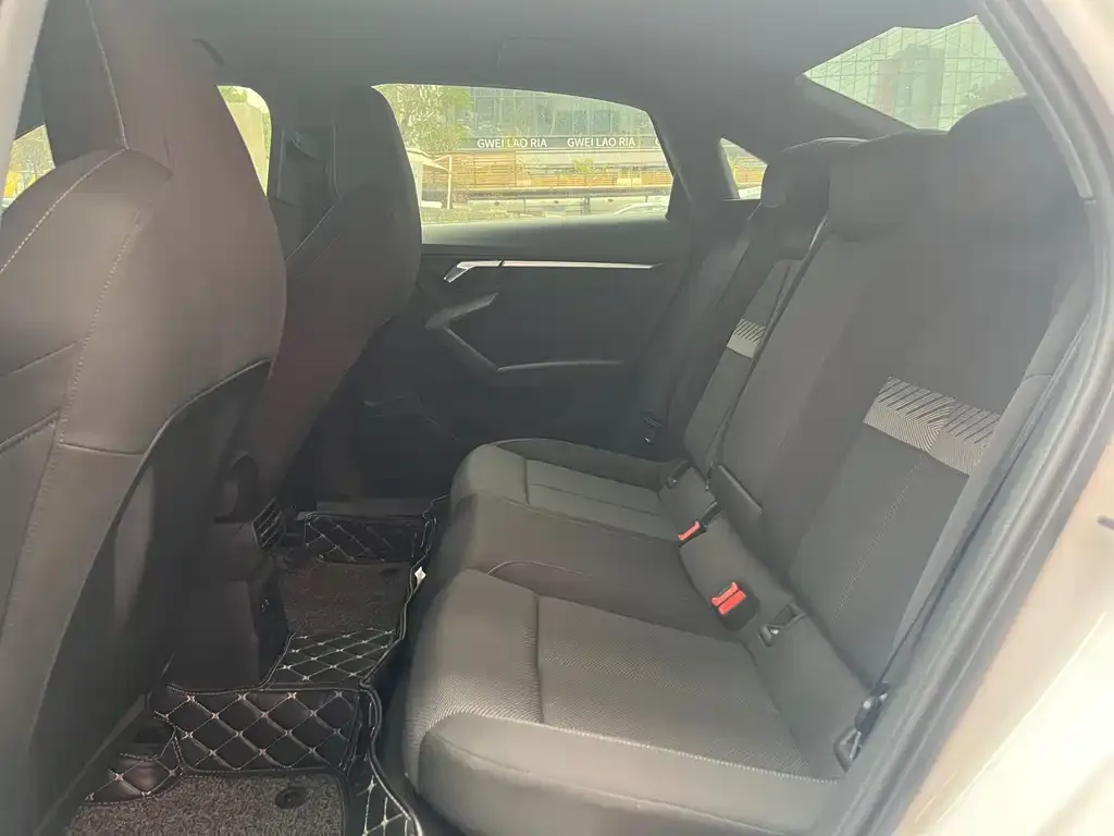Audi A3 2021 из CN, фото 4