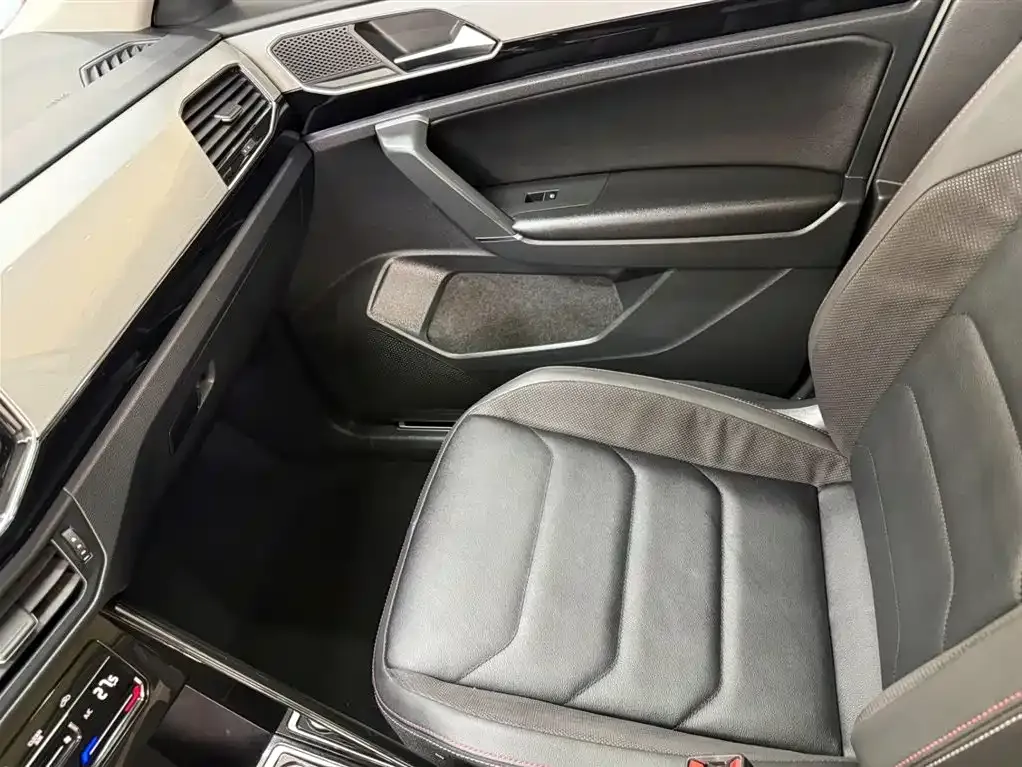 Volkswagen Tayron 2022 из CN, фото 8