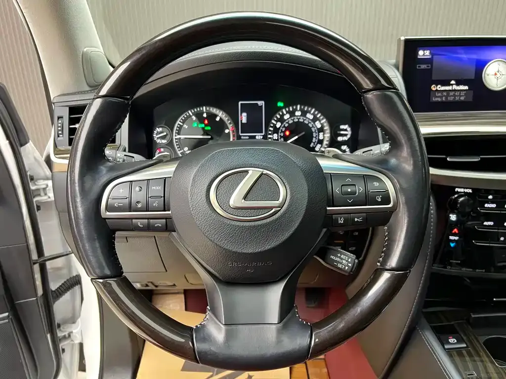 Lexus LX 2022 из CN, фото 8