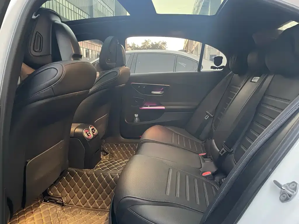 Mercedes-Benz C-Class 2023 из CN, фото 3