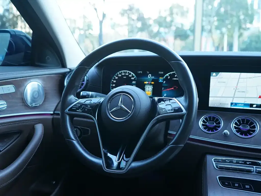 Mercedes-Benz E-Class 2022 из CN, фото 3
