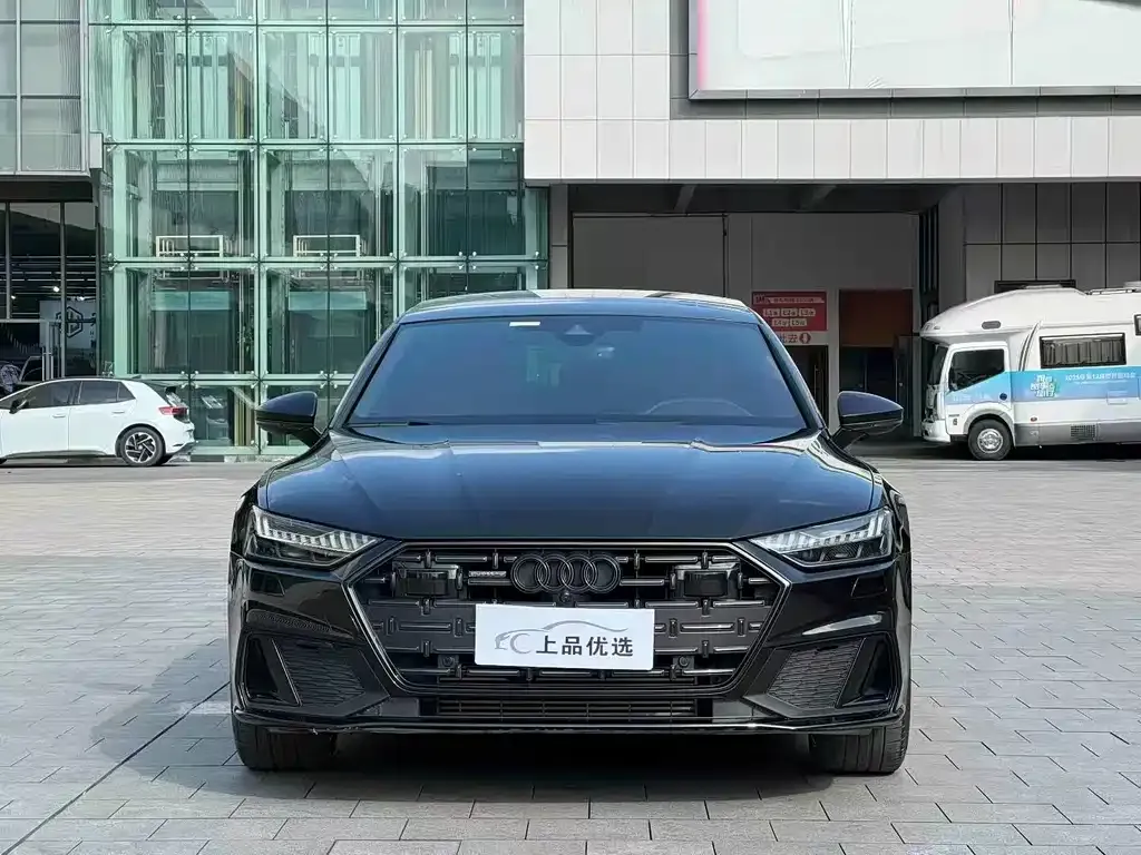 Audi A7L 2024 из CN, фото 6