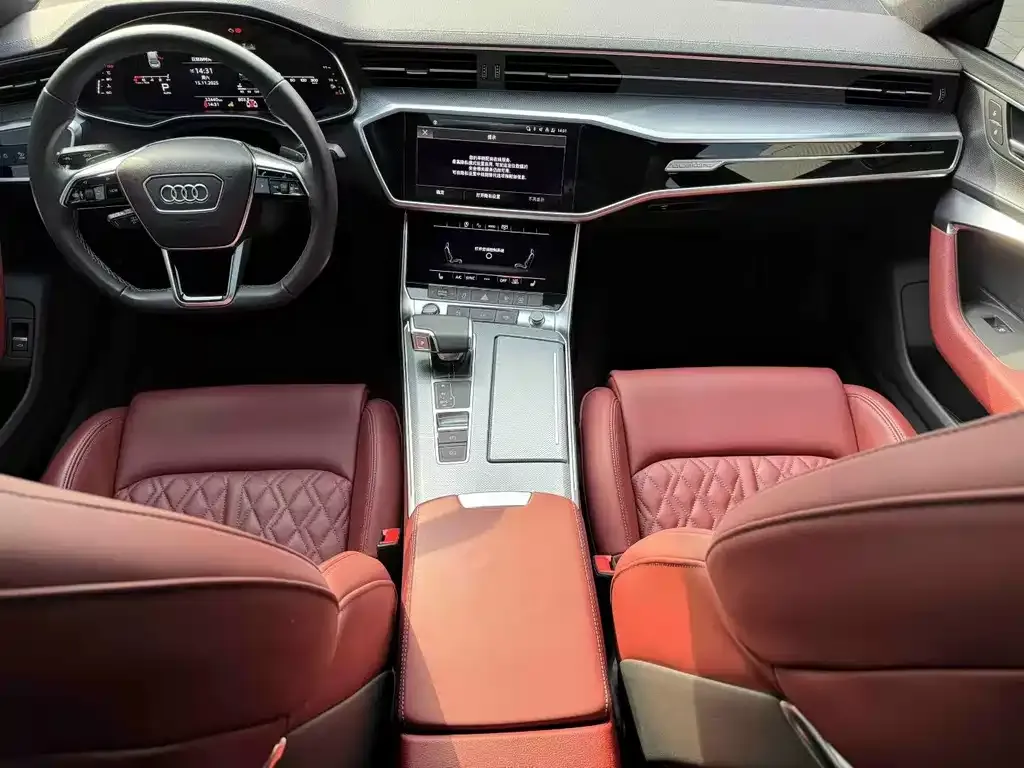 Audi A7L 2024 из CN, фото 8