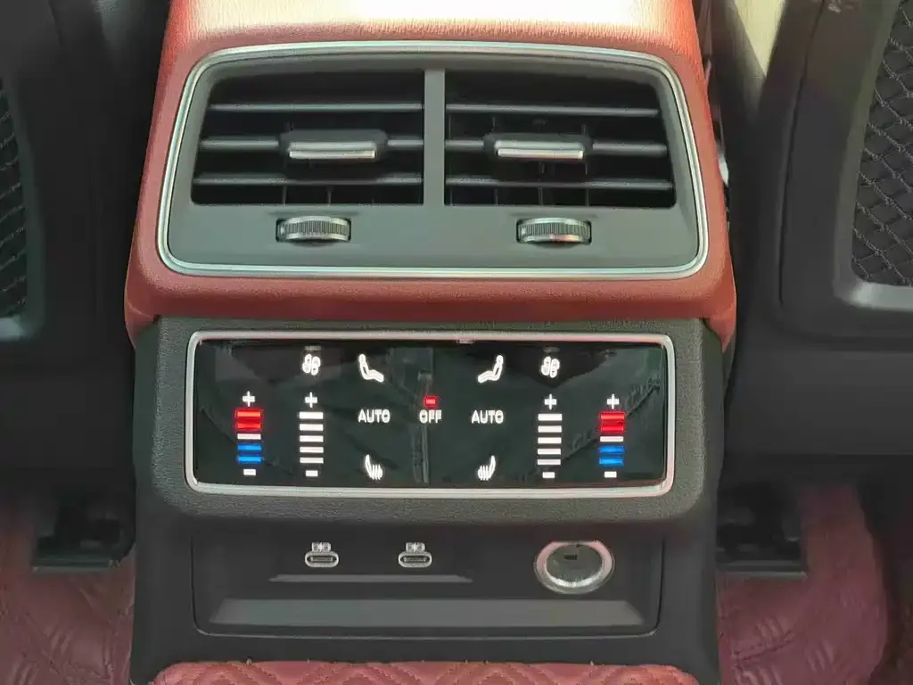 Audi A7L 2024 из CN, фото 2