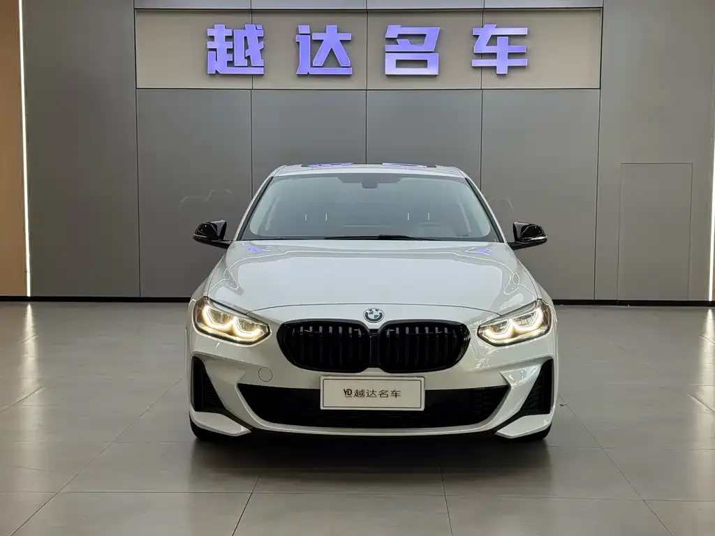 BMW 1 Series 2024 из CN, фото 3