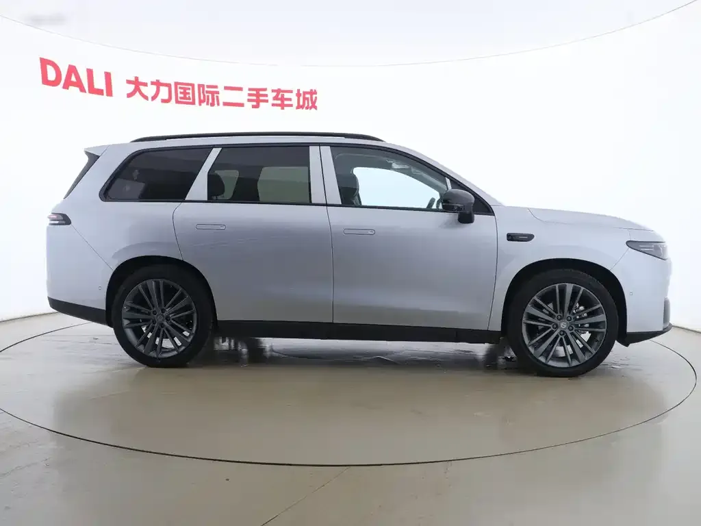 Leapmotor C16 — фото 9