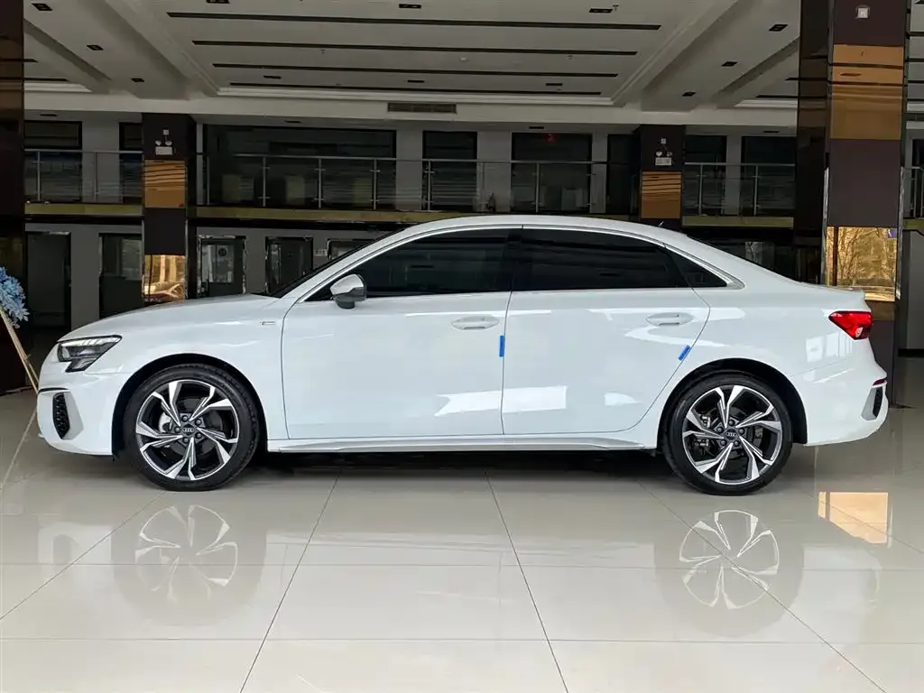 Audi A3 2024 из CN, фото 7