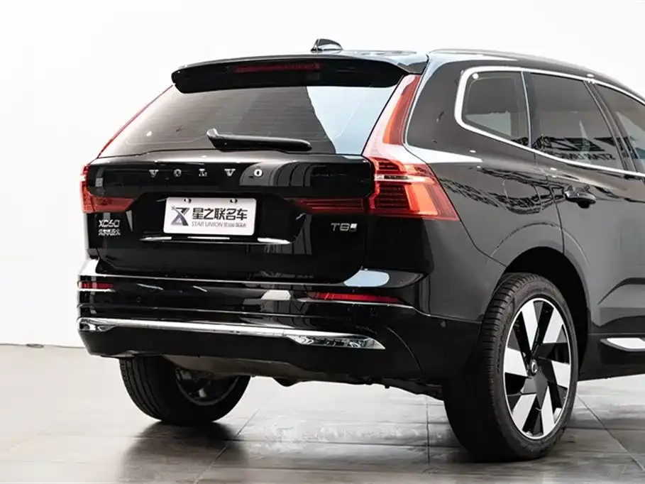 Volvo XC60 PHEV 2025 из CN, фото 8